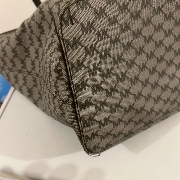 Michael Kors Monogram Black and Gray Tote - Picture 8 of 8